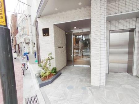 DeLCCS白山(旧HAKUSAN EAST)のエントランス