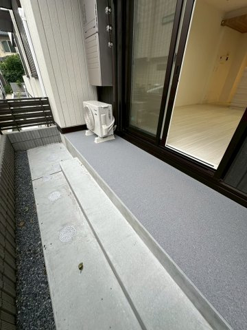 【バルコニー】