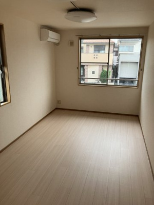 【洋室】 | フレックス・ヴィラ