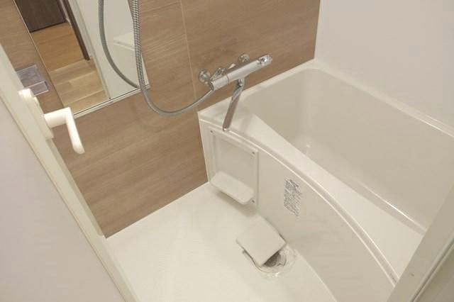 ＬＵＮＩＱ高島平の浴室