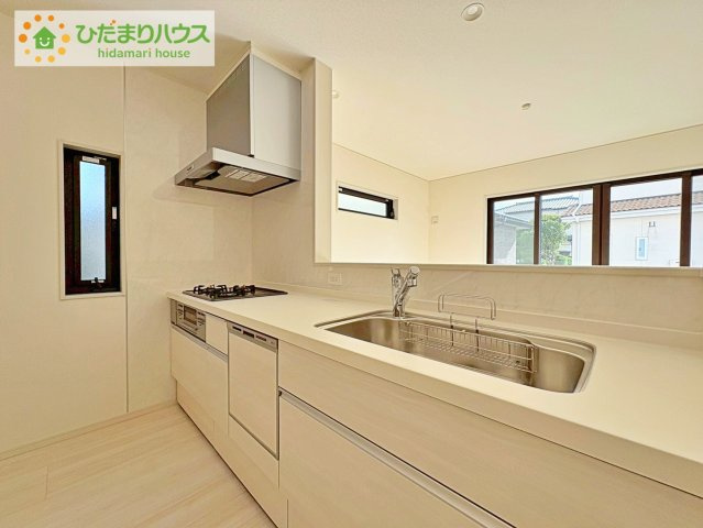 高萩市高浜町のキッチン|ご家族と会話しながら、お料理だって出来ちゃいます☆彡