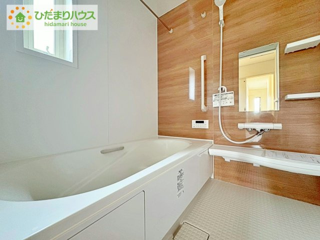 高萩市高浜町の浴室|清潔感のある浴室はゆったり浸かれて日頃の忙しさから解放してくれます(^^♪