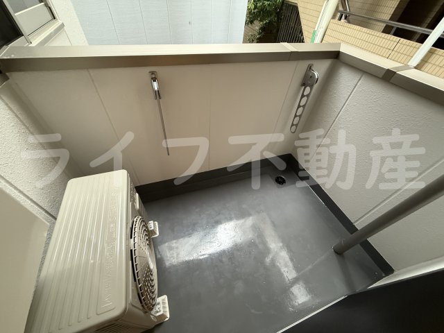 Urban Court Fuseのバルコニー|開放的で明るい空間を演出してくれるバルコニーです