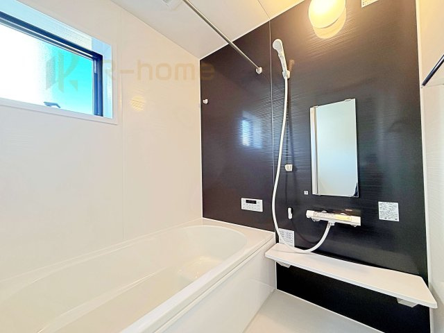 ひたちなか市阿字ヶ浦町5期　新築戸建て　1号棟の浴室|１坪タイプの大きなお風呂で、小さなお子様とご一緒に入浴いただける広さです！
