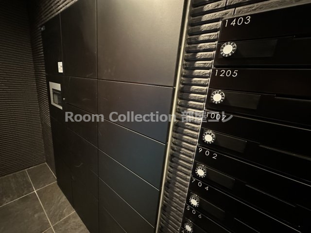 エスリード鶴舞グランパークスのロビー|同シリーズイメージ写真
反転色違い
現況と異なる場合現況優先