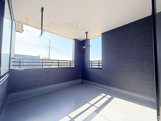ひたちなか市阿字ヶ浦町5期　新築戸建て　2号棟のバルコニー|急な雨でも安心のインナーバルコニー♪忙しいご夫婦も大満足♪