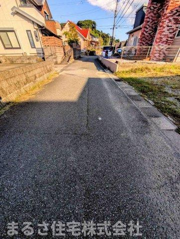 大塚町権現前　売地の前面道路含む現地写真