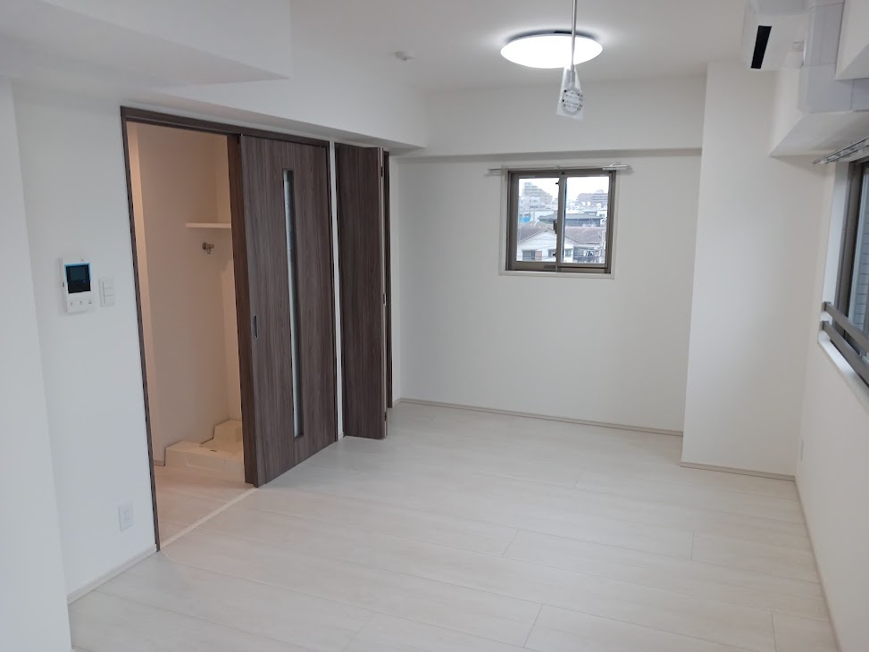 エヌステージ西船橋市川の居間・リビング|こちらの居間で趣味の時間をお楽しみください