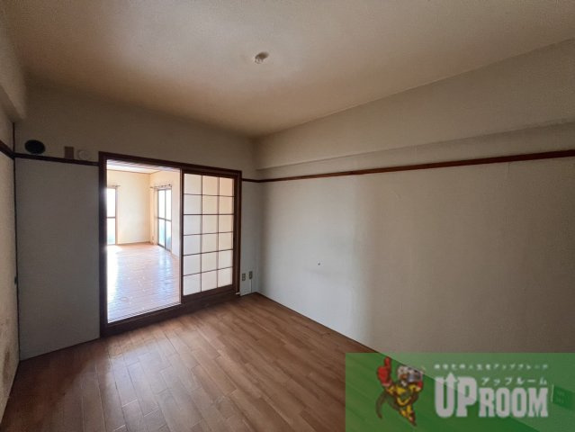 信濃ハイツの居間・リビング