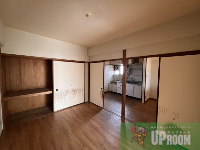 信濃ハイツの居間・リビング