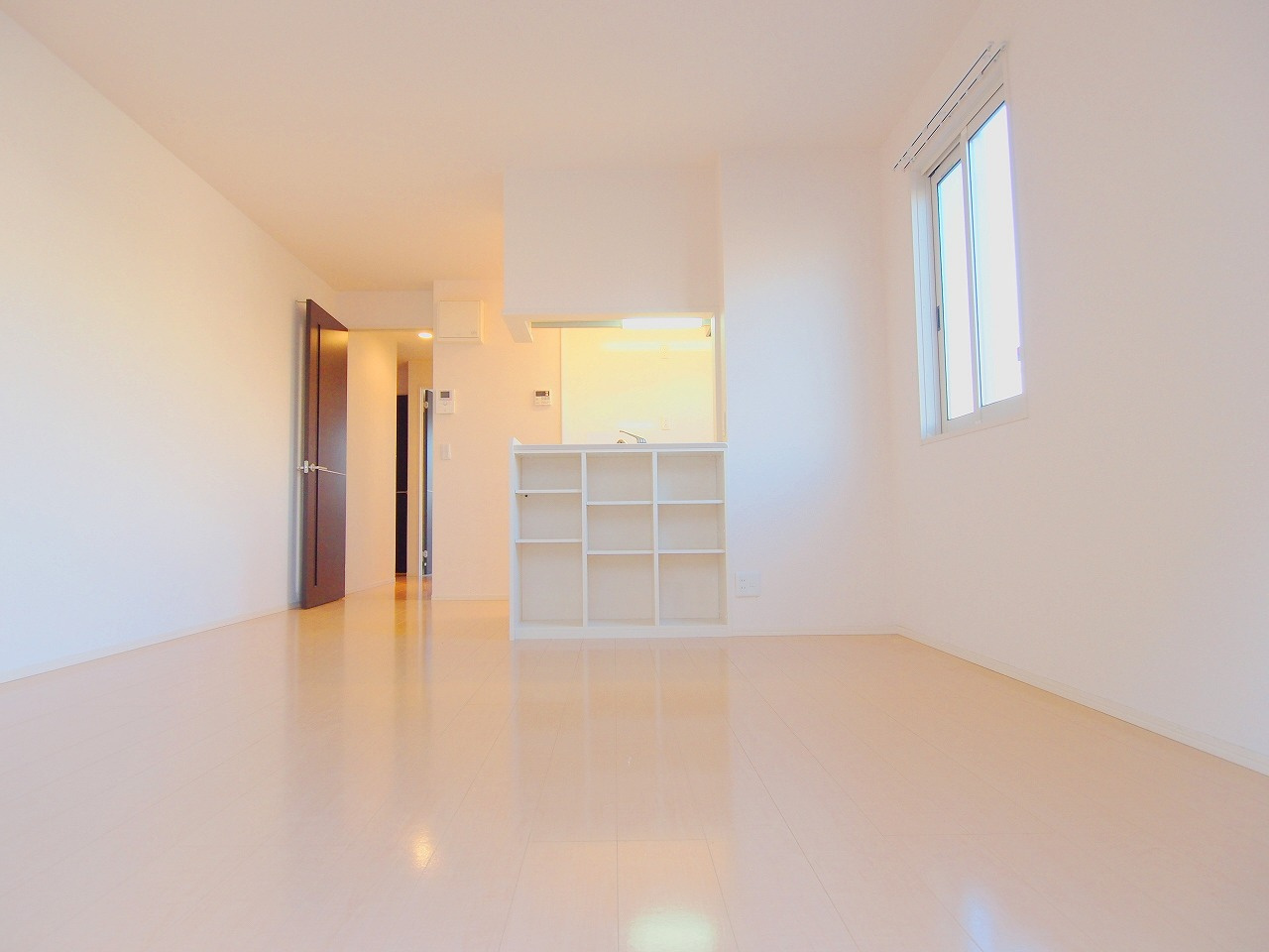 セブンハイツの居間・リビング