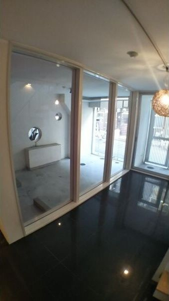 U residence 弁天町　(是空弁天)の玄関