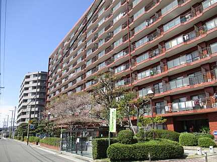 ライオンズマンション己斐本町の外観