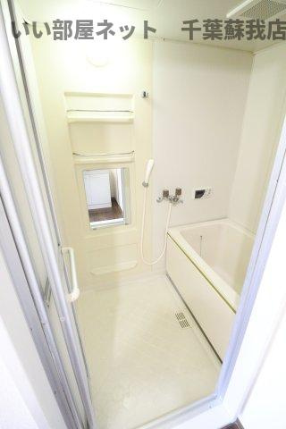 サニーコート国分寺台の浴室|コンパクトで使いやすいお風呂です