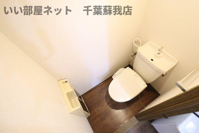 サニーコート国分寺台のトイレ|落ち着いた色調のトイレです
