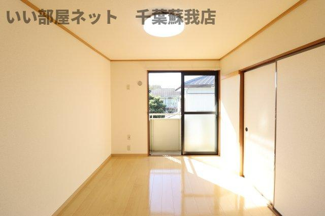 サニーコート国分寺台の洋室|個人の部屋や寝室として使える洋室です