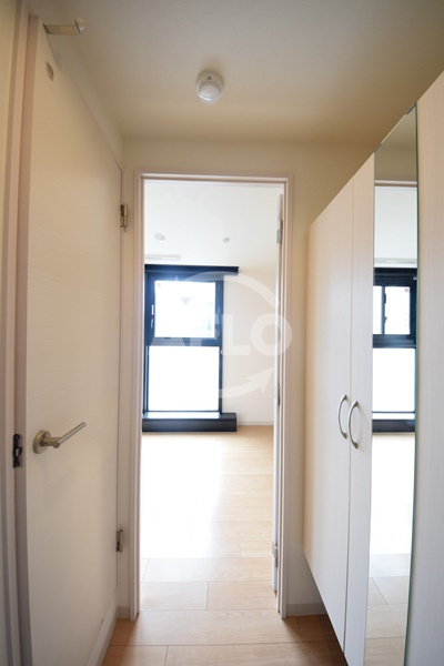 VALLY-4（バリーフォー）の玄関|VALLY-4　廊下