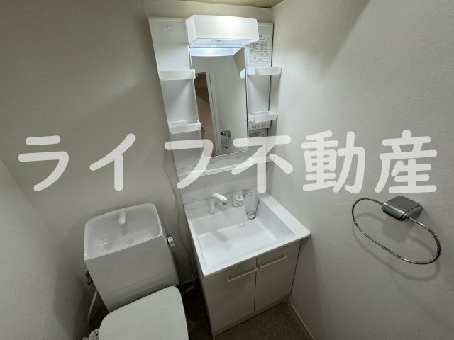 パークモダン高井田の独立洗面台|独立洗面台です