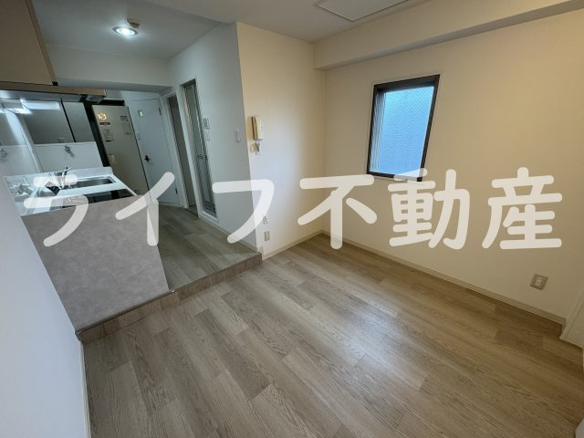 パークモダン高井田の洋室|ゆったりした洋室です