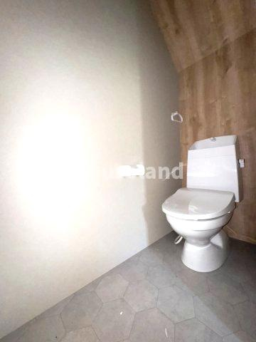 N　MAISON島橋のトイレ