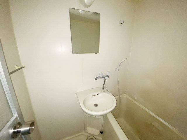 戸田市川岸３丁目の賃貸マンションの洗面所