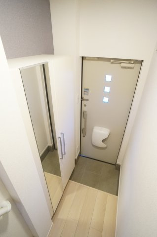 ソレイユ（中筋７丁目）の玄関