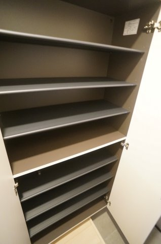 ソレイユ（中筋７丁目）の収納