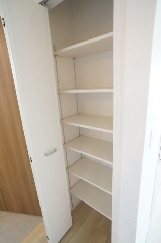 ソレイユ（中筋７丁目）の収納