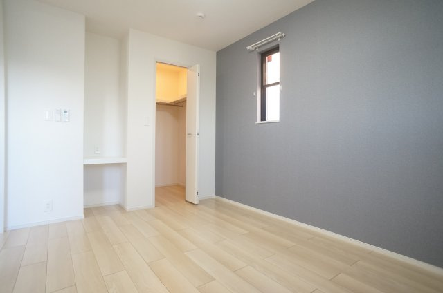 ソレイユ（中筋７丁目）の寝室