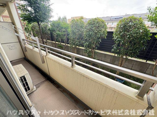 第16シントウキョウビルのバルコニー