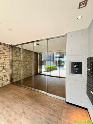 【エントランス】 | レオンコンフォート本町クレセント