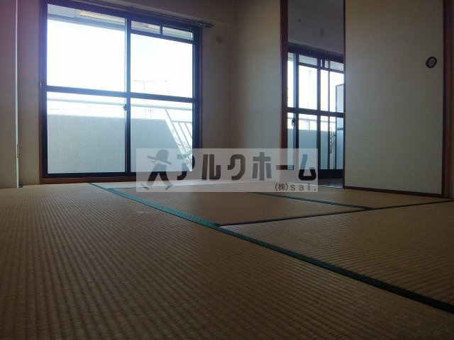 バンシャイン法善寺の和室