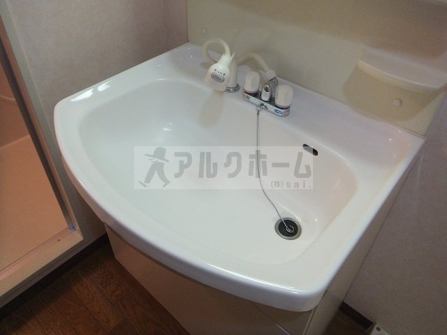 バンシャイン法善寺の独立洗面台