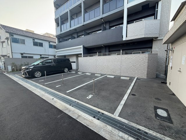 ArtizA新大阪D.C.の駐車場