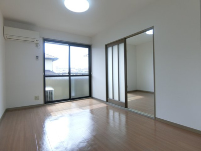 【居間・リビング】 | パストラル米原Ｂ棟