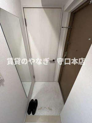 【玄関】 | LaDouceur門真