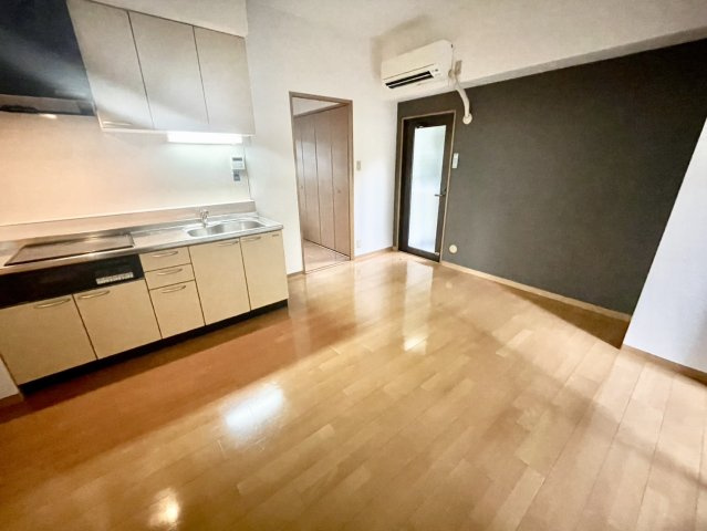 アーバンレックス緑地公園の居間・リビング