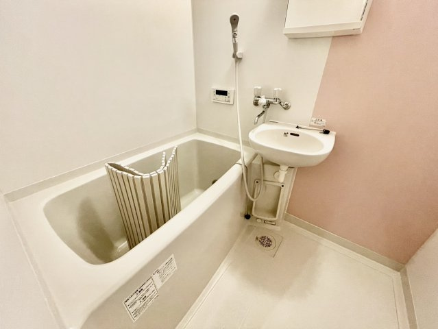 アーバンレックス緑地公園の浴室