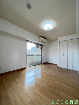 【寝室】 | アーバンソレイユ