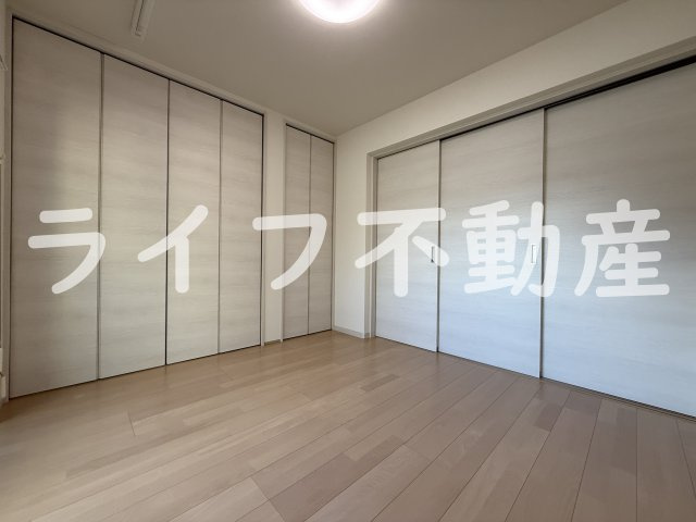 荒本フラワーレジデンスの居間・リビング|おしゃれな居間です