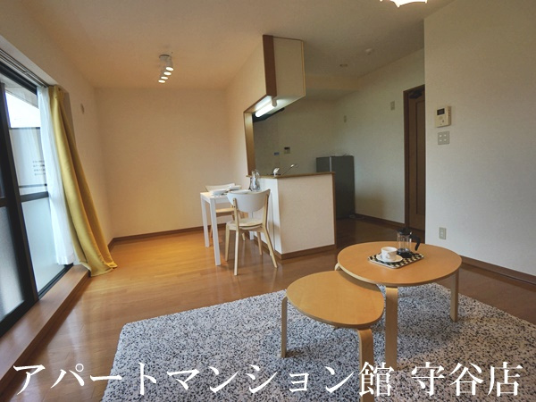 シュロス松前台の居間・リビング