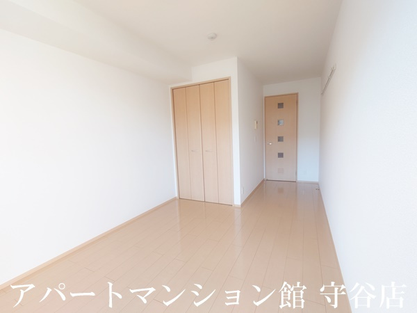 第二AMビルの寝室