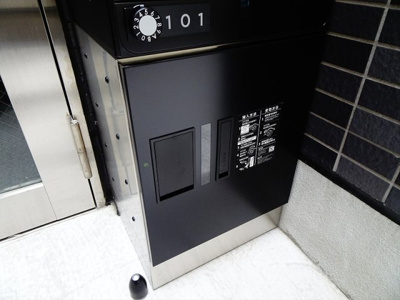 【エントランス】 | リバース笹塚