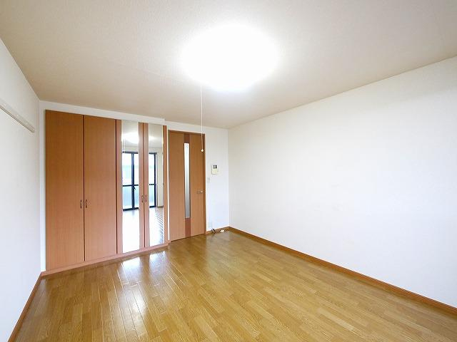 プランドール大和の洋室|広々とした洋室です