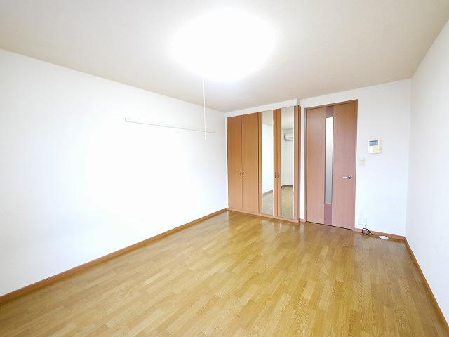 プランドール大和の居間・リビング|使い勝手のいい居間