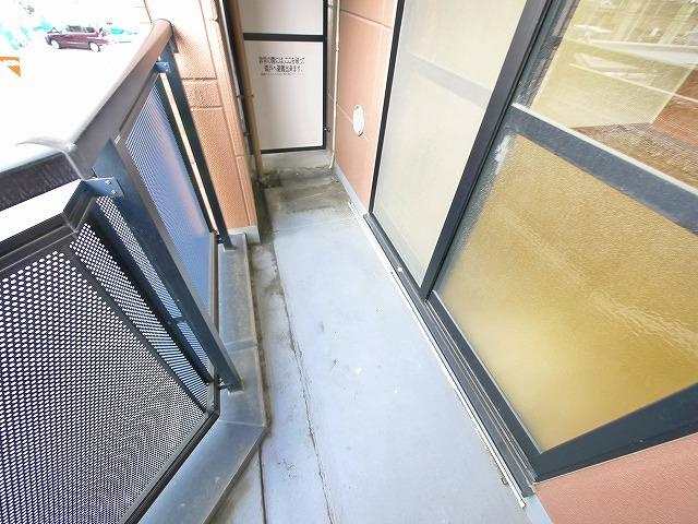 プランドール大和のバルコニー|暖かな日差しのふりそそぐバルコニー