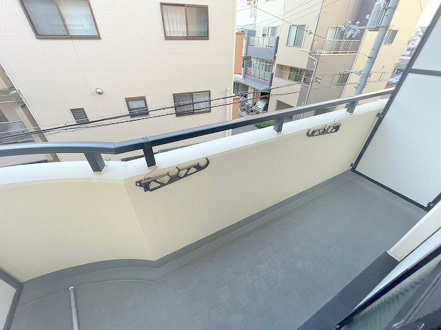 WEST VILLAのバルコニー