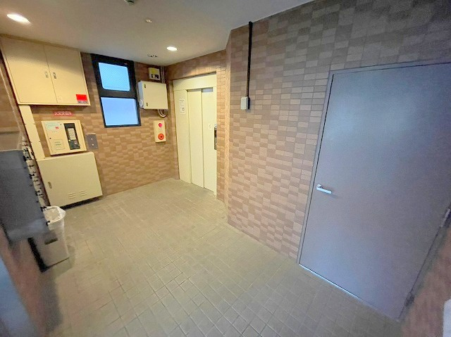 WEST VILLAのロビー