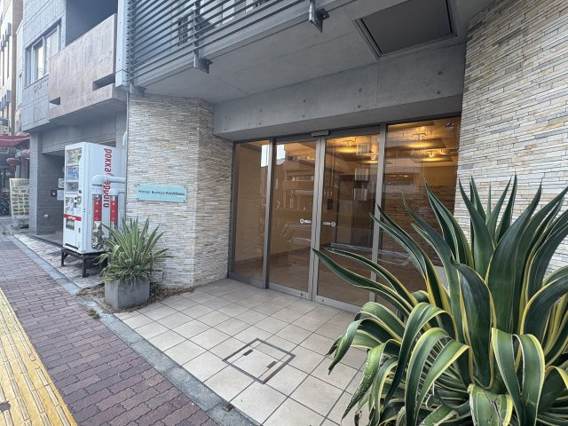 【エントランス】