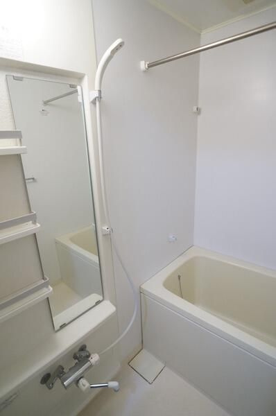 Ｔ’ｓ　ｇａｒｄｅｎ元町（旧アクシス元町）の浴室